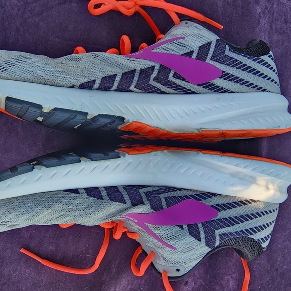 Brooks Launch 6 Women's Running Shoes size 9 - Picture 5 of 8
